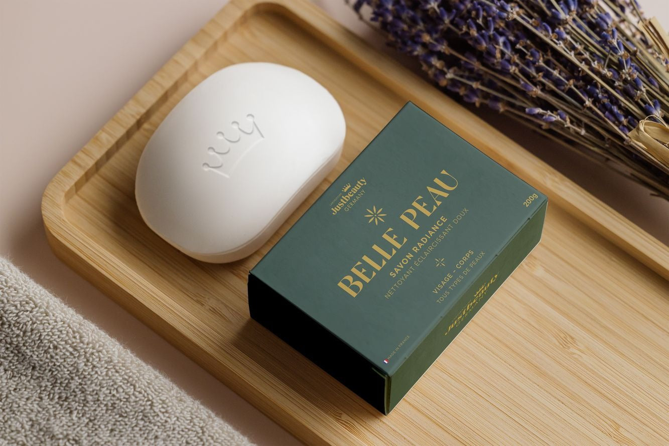 SAVON BELLE PEAU – NETTOYAGE PROFOND & ÉCLAT VISIBLE 200g